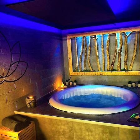 Vip Lounge Appartement Avec Jacuzzi Et Jardin Andenne المظهر الخارجي الصورة