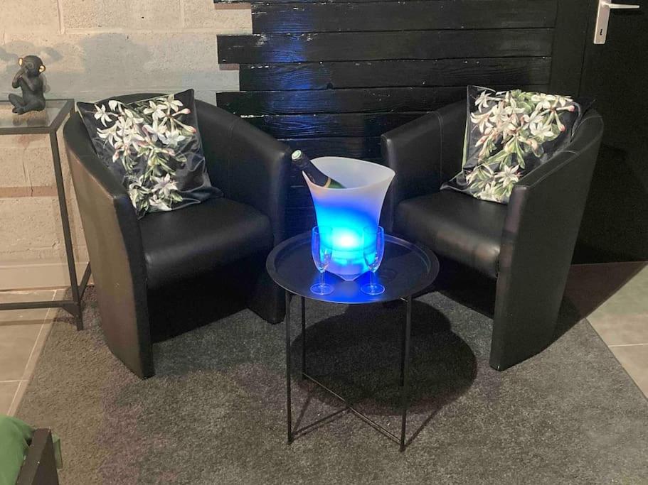 Vip Lounge Appartement Avec Jacuzzi Et Jardin Andenne المظهر الخارجي الصورة