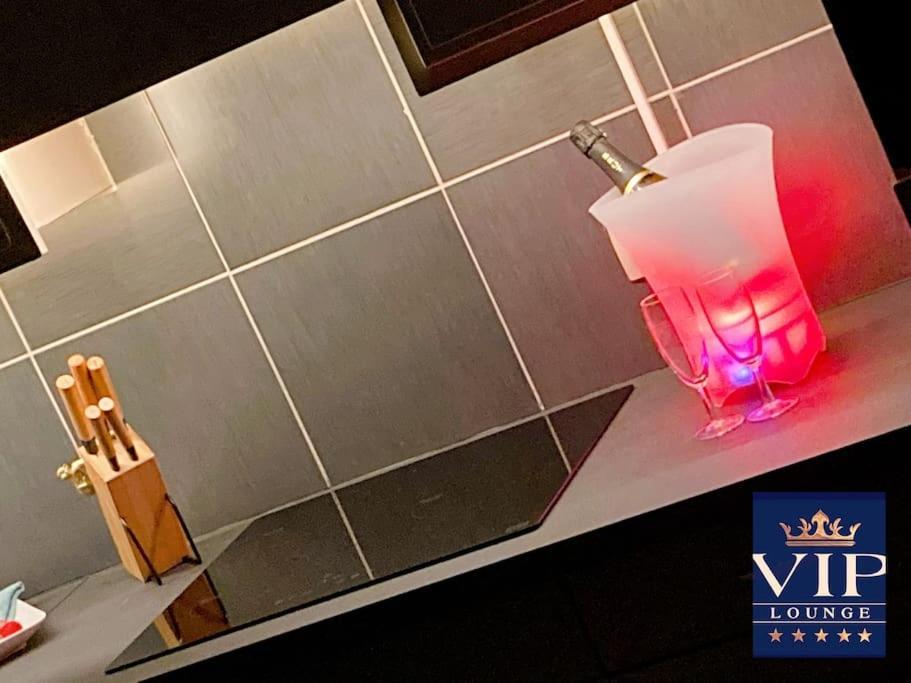 Vip Lounge Appartement Avec Jacuzzi Et Jardin Andenne المظهر الخارجي الصورة