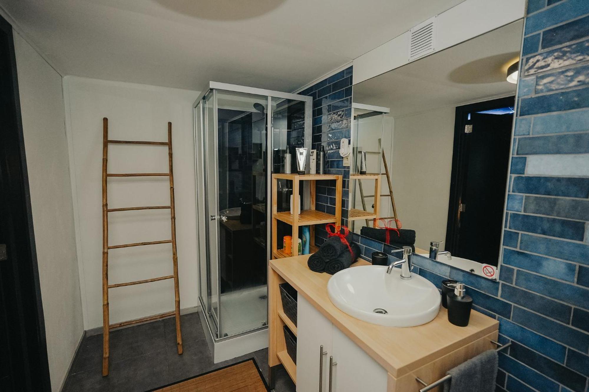 Vip Lounge Appartement Avec Jacuzzi Et Jardin Andenne المظهر الخارجي الصورة